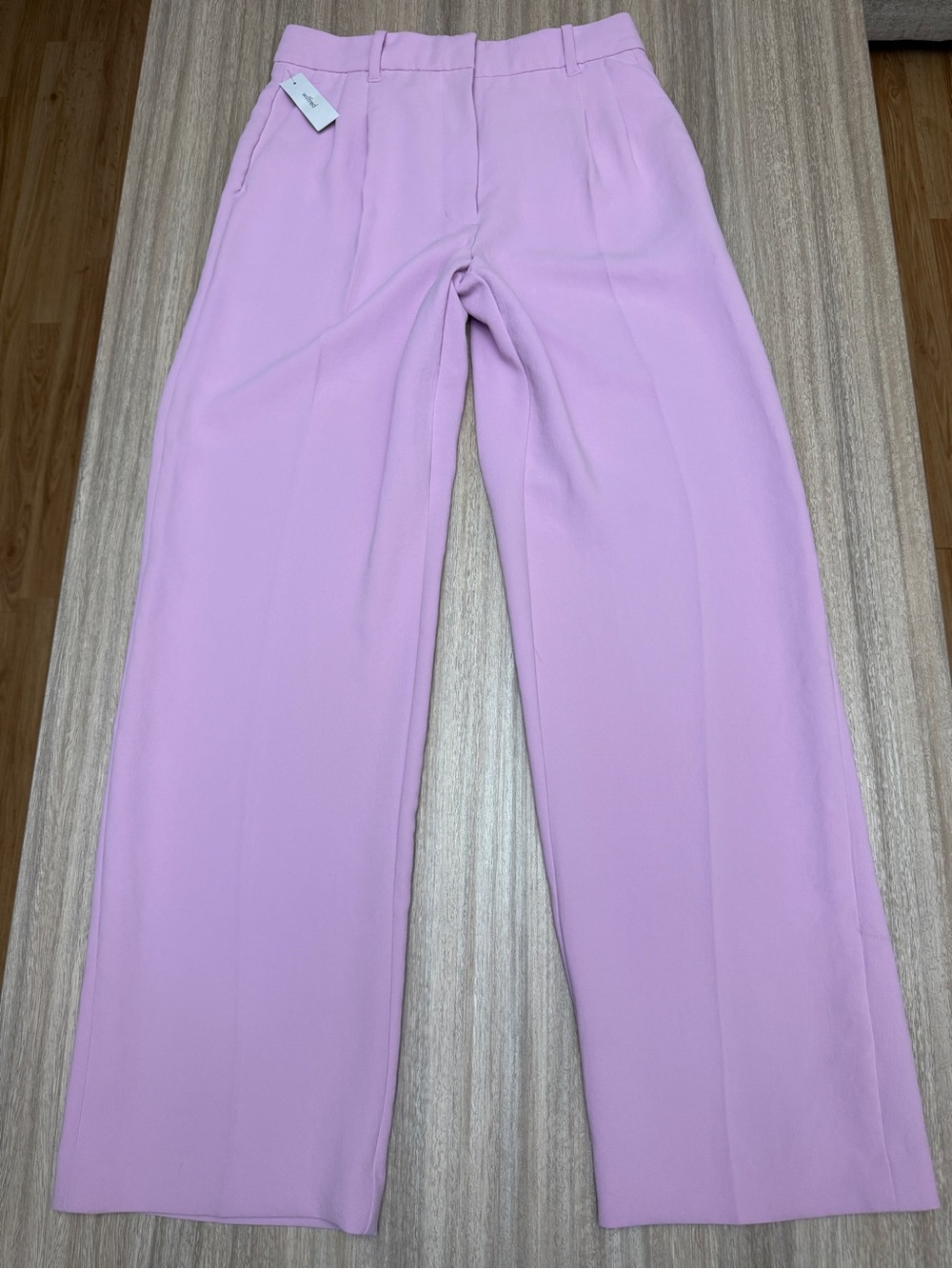 NWT Aritzia Wilfred Effortless Pant Size 8 Women’s in Orchid Petal